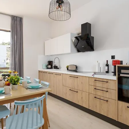 Nima1 4 Bedroom Centraly Located In Appartamento *